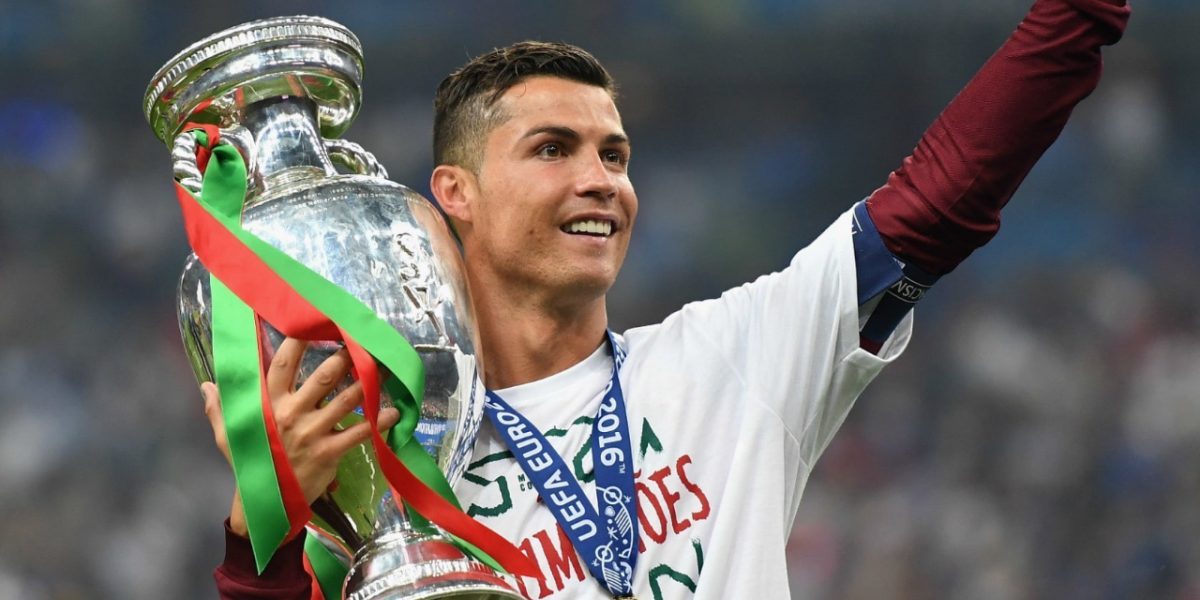 Cristiano Ronaldo johdatti Portugalin jalkapallon EM-kultaan vuonna 2016